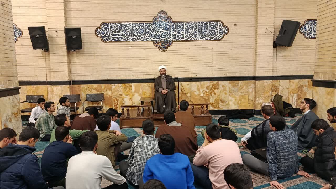 تصاویر/ برگزاری دوره میثاق توسط حوزه علمیه استان تهران