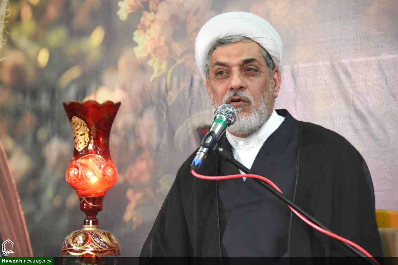 نقش محوری علما در تقویت ایمان و انسجام بین آحاد جامعه/ مردم داری و رسیدگی به امور مردم 
مهم‌ترین ویژگی آیت‌الله شاهچراغی بود