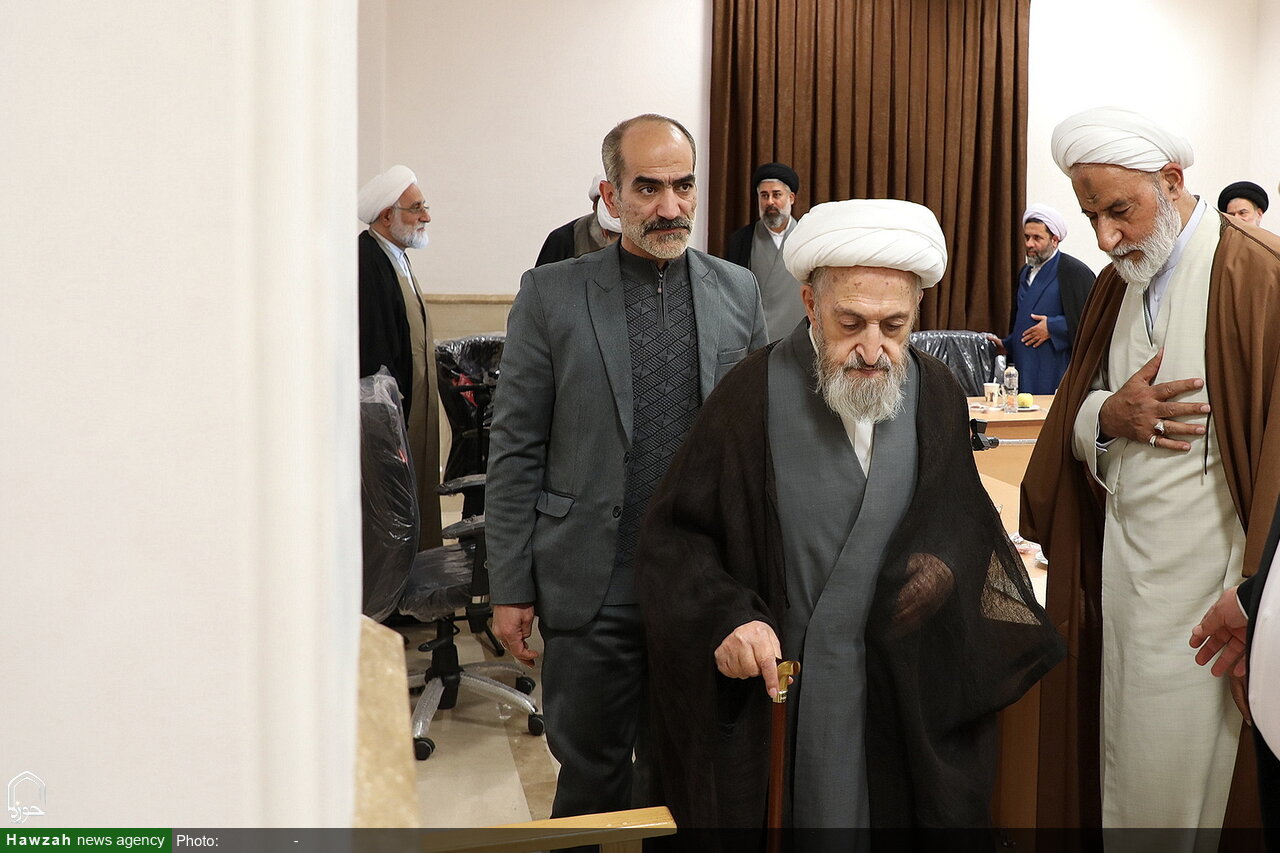 تصاویر/ مراسم افتتاحیه پژوهشکده کلام و علوم اسلامی امام صادق(ع) با حضور آیت الله العظمی سبحانی