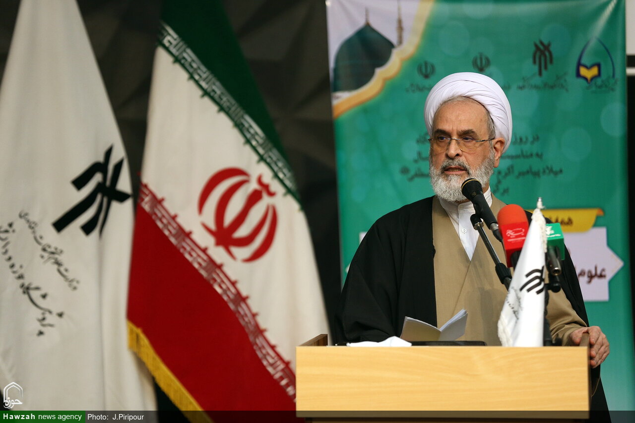 بررسی راهکارهای اجرایی علوم اسلامی در تحقق تمدن نوین اسلامی