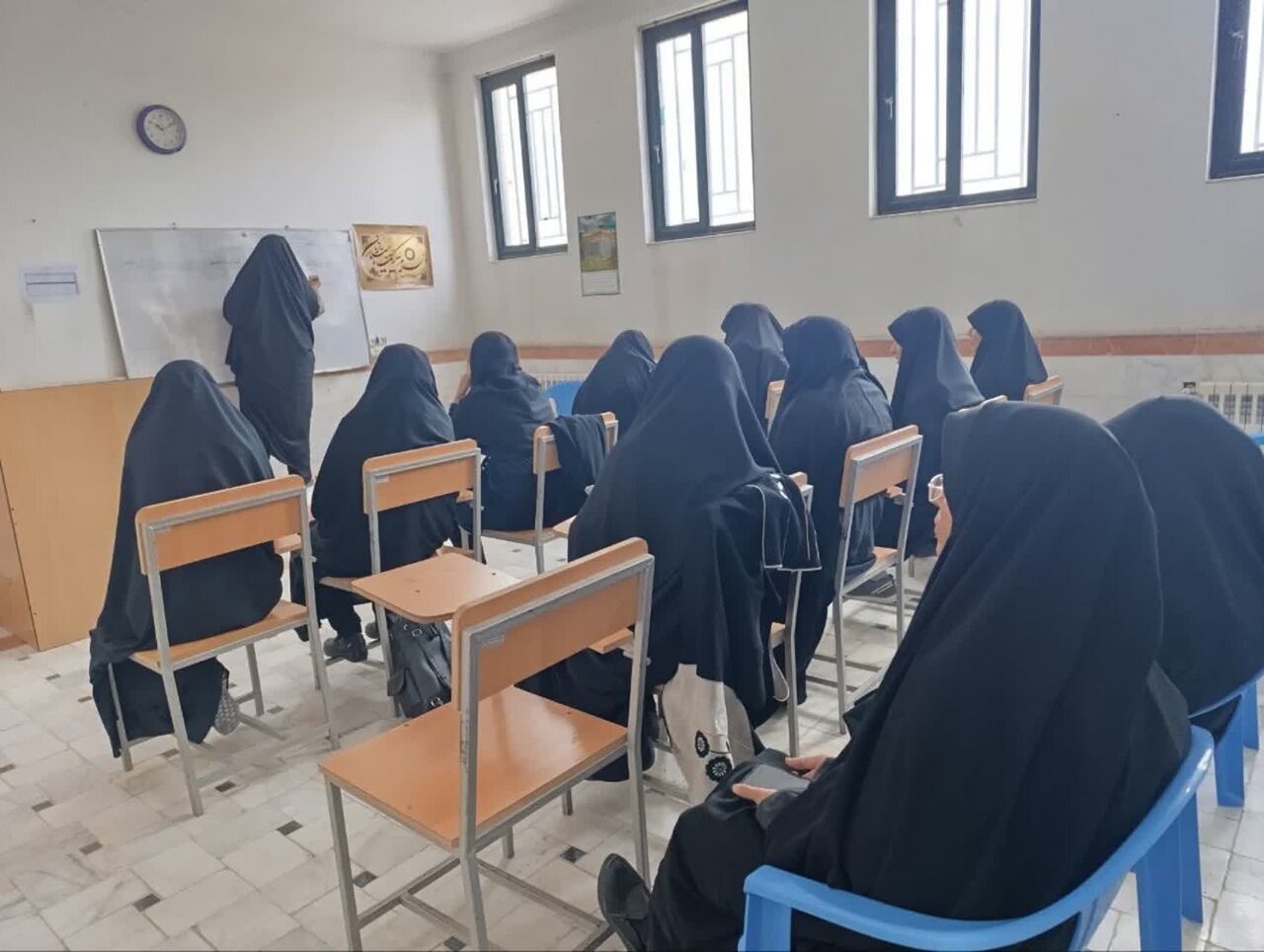 کارگاه «طرح‌نامه‌نویسی و پردازش اطلاعات» در مدرسه علمیه فاطمه الزهرا(س) کشکوئیه