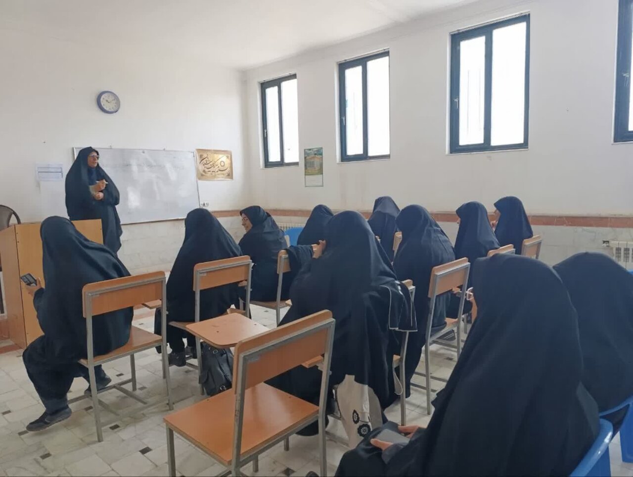 کارگاه «طرح‌نامه‌نویسی و پردازش اطلاعات» در مدرسه علمیه فاطمه الزهرا(س) کشکوئیه