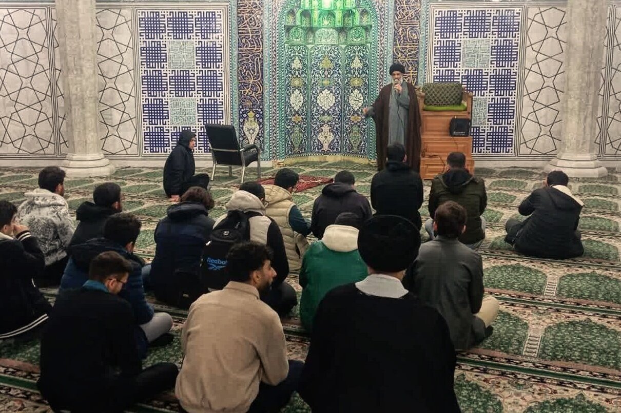 تصاویر/ بازدید دانشجویان علوم پزشکی قم از مدرسه علمیه فیضیه