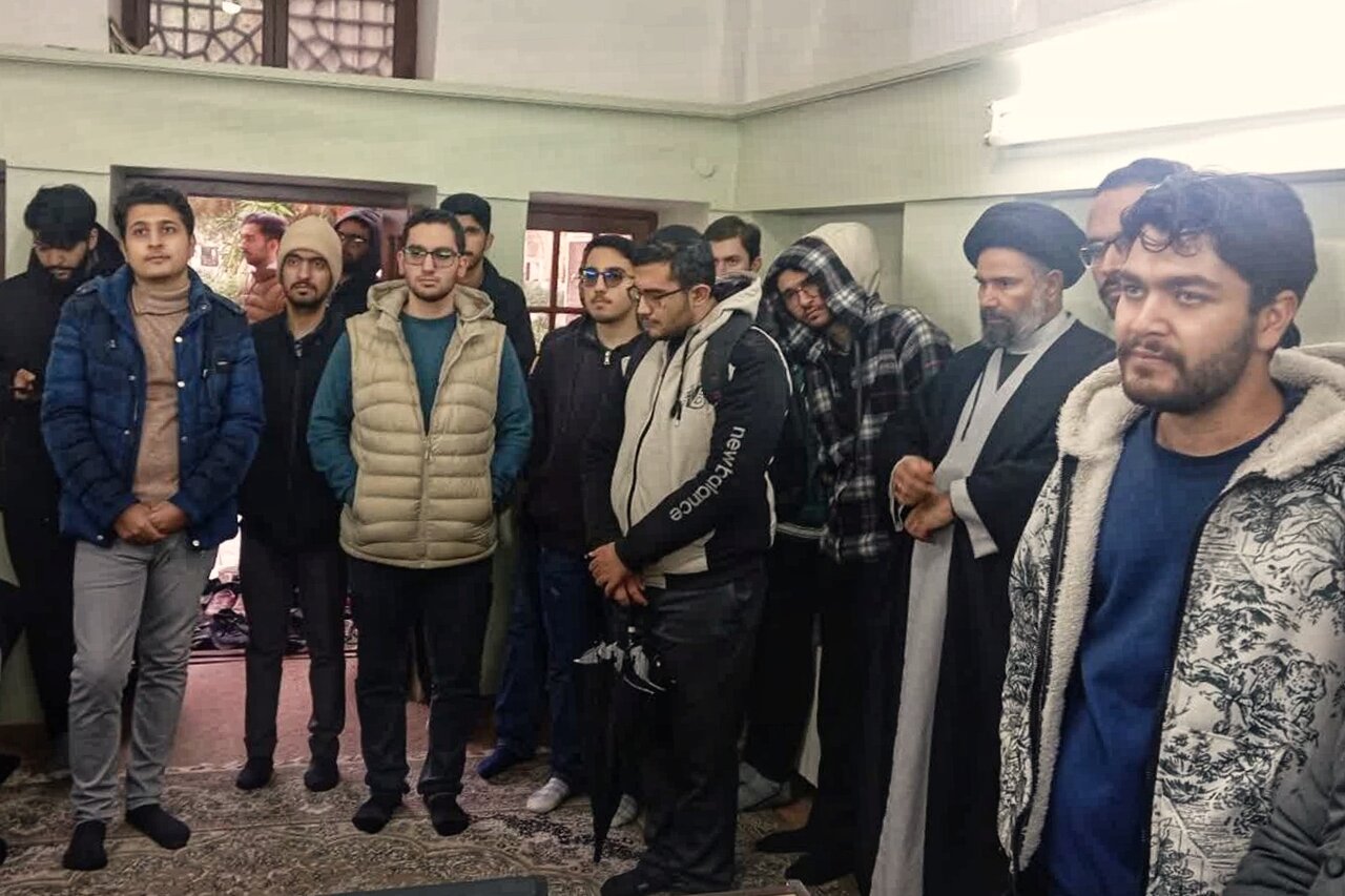 تصاویر/ بازدید دانشجویان علوم پزشکی قم از مدرسه علمیه فیضیه