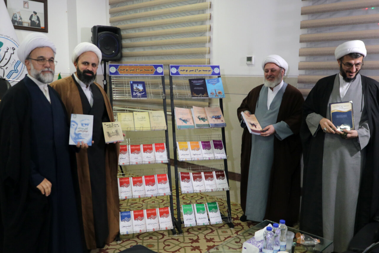 گزارشی از مراسم تجلیل از پژوهشگران و رونمایی از جدیدترین آثار علمی مؤسسه سراج منیر توحید