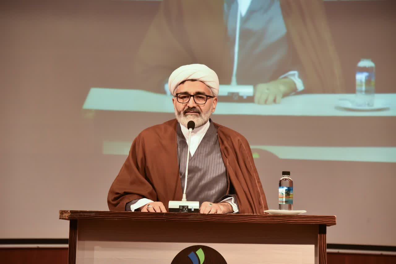 تضعیف عفاف و حجاب از مهم‌ترین اهداف جنگ نرم فرهنگی دشمن است