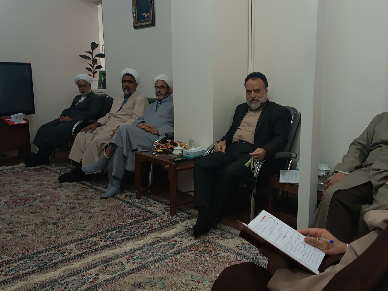 نشست ارزیابی و وضعیت‌شناسی مدارس حوزه علمیه استان کرمان با حضور مدیر و معاونین مرکز مدیریت حوزه علمیه استان