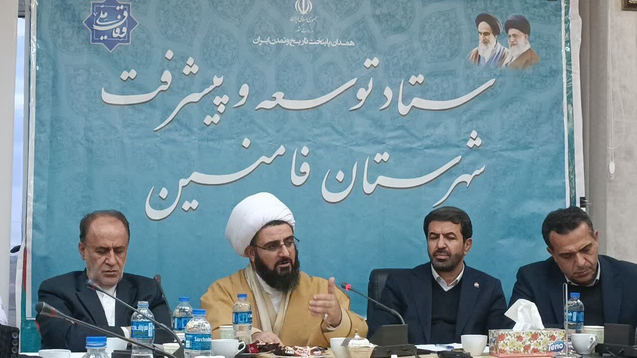 حل مسائل مردم نیازمند جدیت، پیگیری و روحیه جهادی است