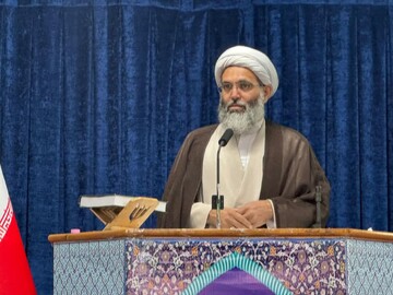 خدمت‌رسانی مسئولان جلوه‌ای از شکر عملی نعمت‌ها است