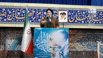 تأکید امام‌جمعه بروجرد بر برخورد قاطع با محتکران