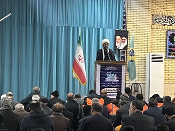 تصاویر/ اقامه نماز جمعه در شهرستان ایوان