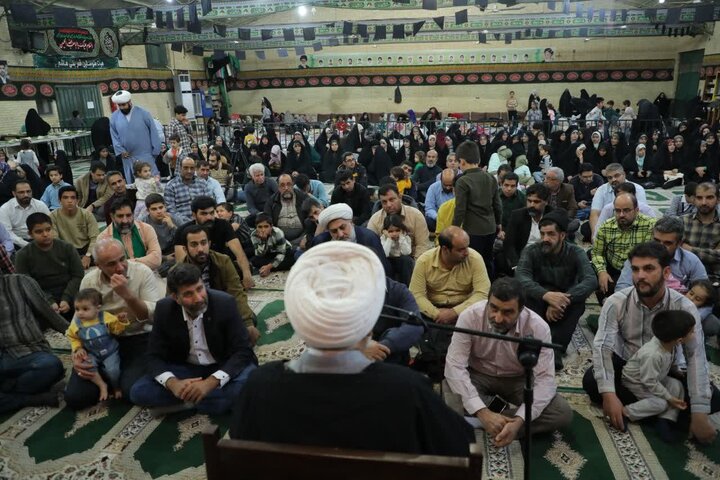 تصاویر بازدید امام جمعه سیرجان از موفق‌ترین هیئت کودک و نوجوان