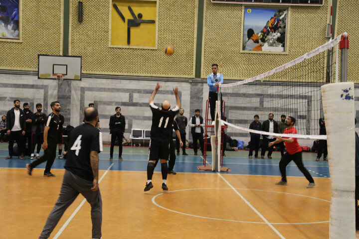 تصاویر/ مسابقات والیبال جشنواره فرهنگی ورزشی طلاب و روحانیون استان خوزستان برگزار شد