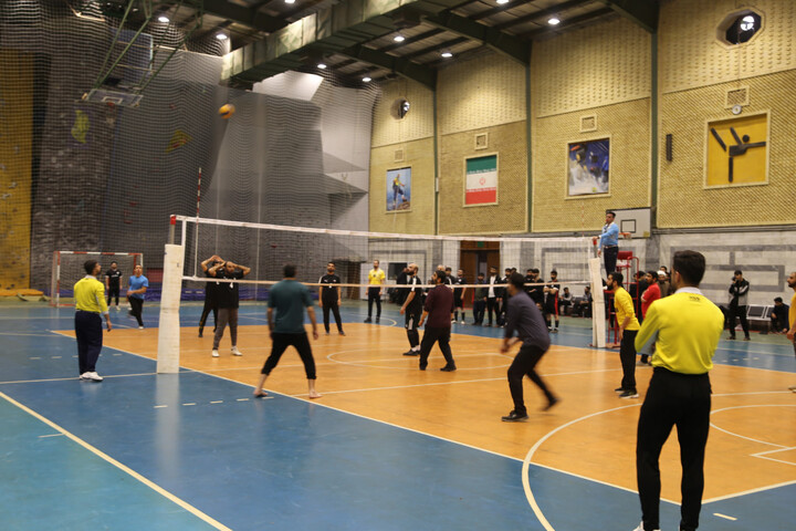 تصاویر/ مسابقات والیبال جشنواره فرهنگی ورزشی طلاب و روحانیون استان خوزستان برگزار شد