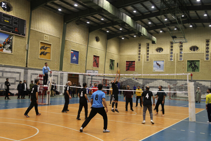 تصاویر/ مسابقات والیبال جشنواره فرهنگی ورزشی طلاب و روحانیون استان خوزستان برگزار شد