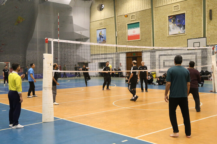 تصاویر/ مسابقات والیبال جشنواره فرهنگی ورزشی طلاب و روحانیون استان خوزستان برگزار شد