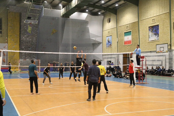 تصاویر/ مسابقات والیبال جشنواره فرهنگی ورزشی طلاب و روحانیون استان خوزستان برگزار شد