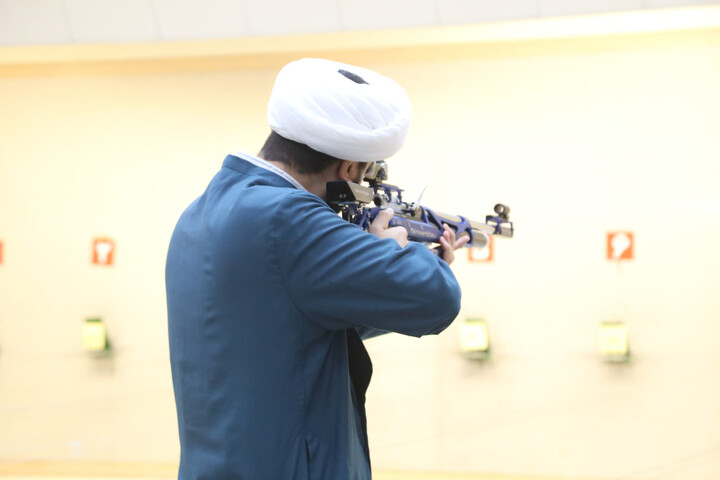 تصاویر/ مسابقات تیراندازی جشنواره فرهنگی ورزشی طلاب و روحانیون استان خوزستان برگزار شد