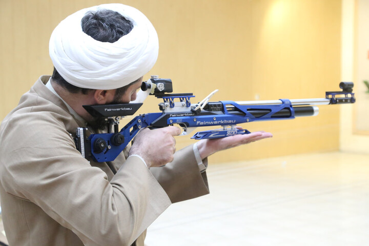 تصاویر/ مسابقات تیراندازی جشنواره فرهنگی ورزشی طلاب و روحانیون استان خوزستان برگزار شد