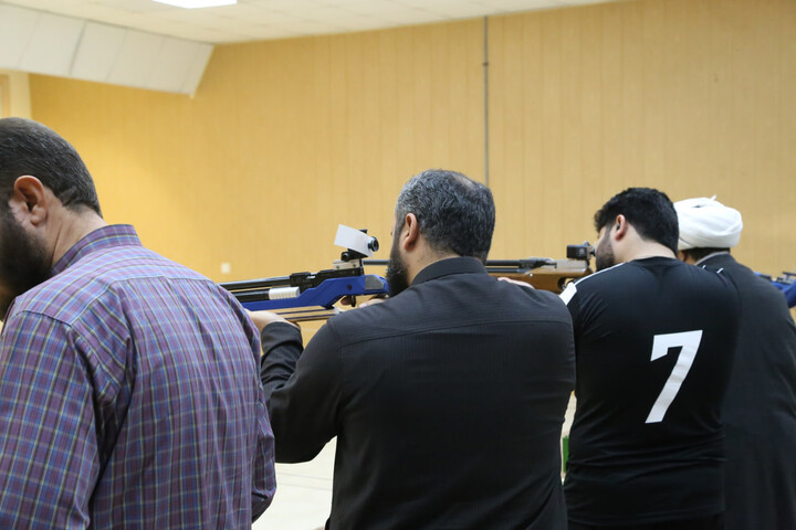 تصاویر/ مسابقات تیراندازی جشنواره فرهنگی ورزشی طلاب و روحانیون استان خوزستان برگزار شد