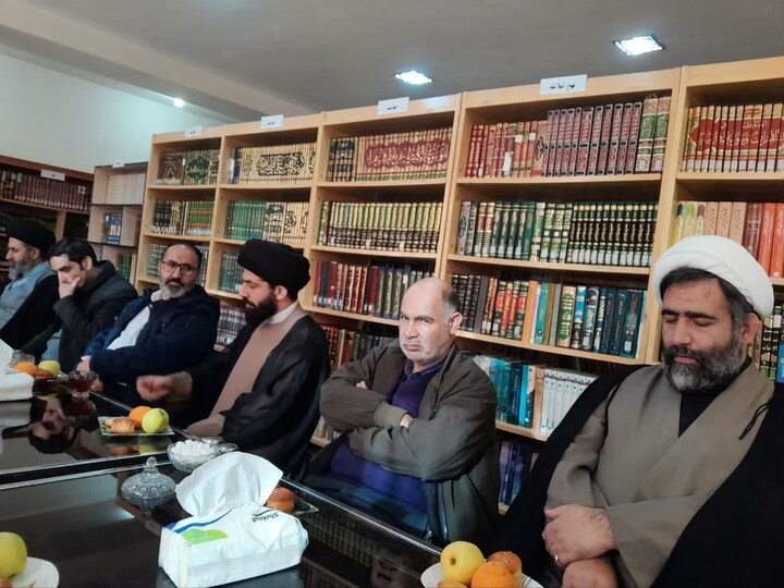 نشست سالروز وحدت حوزه و دانشگاه در شهرستان خلخال