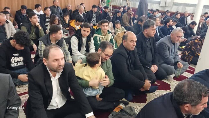 تصاویر/ اقامه نماز جمعه شهرستان اصلاندوز