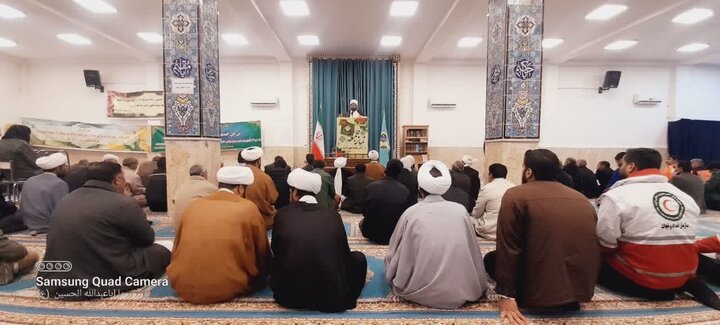 تصاویر/ آیین عبادی سیاسی نماز جمعه شهرستان نیمروز