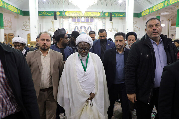 Photos/ Cheikh Ibrahim Zakzaky visite le sanctuaire de Dame Fatima Masoumeh (que la paix soit sur elle)