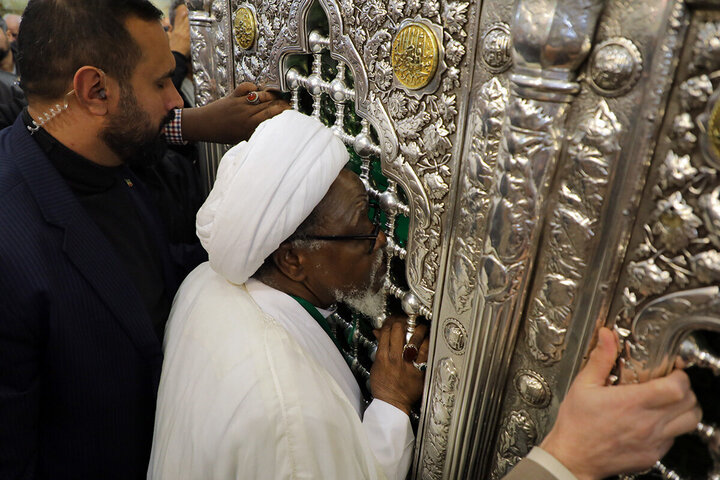 Photos/ Cheikh Ibrahim Zakzaky visite le sanctuaire de Dame Fatima Masoumeh (que la paix soit sur elle)