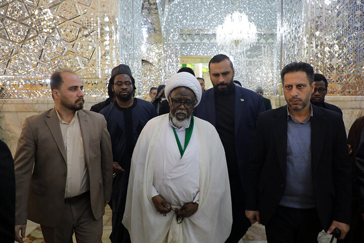 Photos/ Cheikh Ibrahim Zakzaky visite le sanctuaire de Dame Fatima Masoumeh (que la paix soit sur elle)
