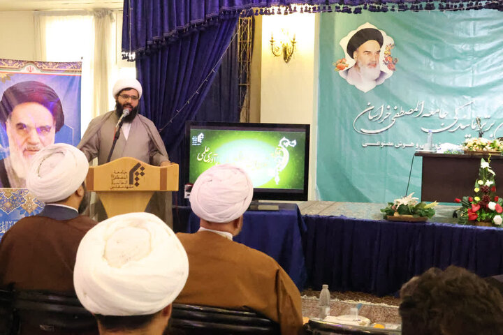 پژوهش زمینهساز تربیت متوازن و توانمندی علمی طلاب است