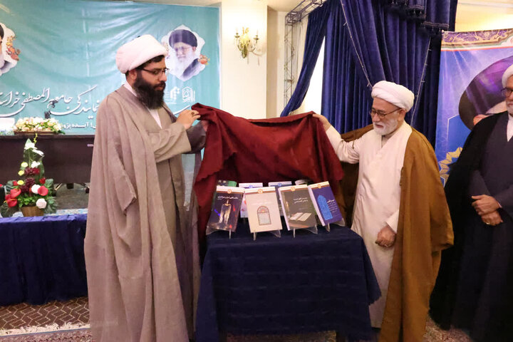 پژوهش زمینه‌ساز تربیت متوازن و توانمندی علمی طلاب است