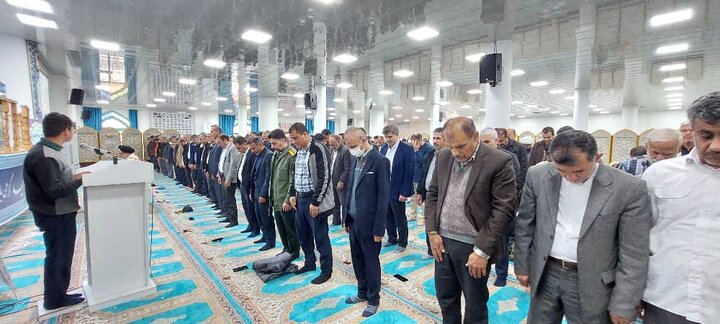 نمازجمعه امروز شهر جم به روایت تصویر