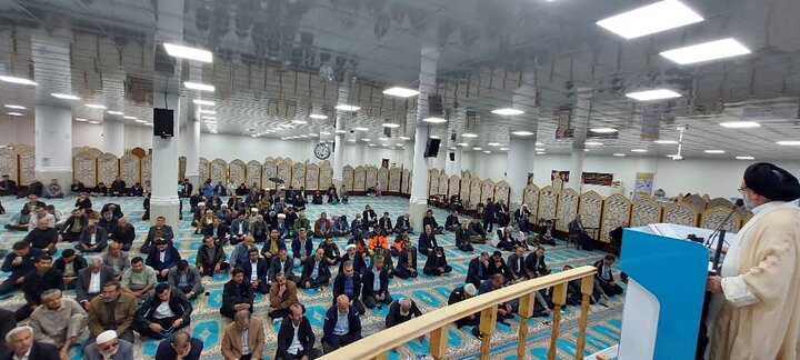 نمازجمعه امروز شهر جم به روایت تصویر