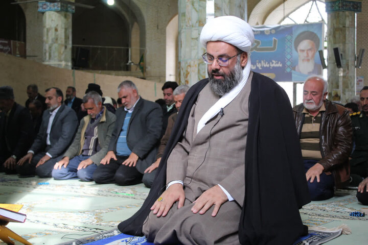 تصاویر/ برگزاری نماز جمعه شهرستان خاتم
