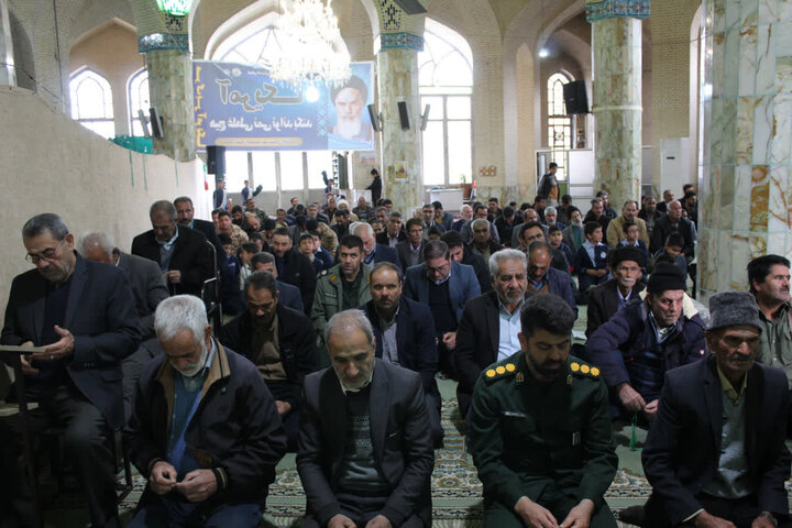 تصاویر/ برگزاری نماز جمعه شهرستان خاتم