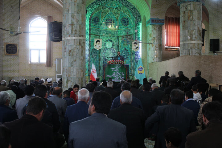 تصاویر/ برگزاری نماز جمعه شهرستان خاتم