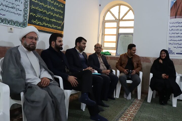 تصاویر/ آئین افتتاحیه کانون یاریگران زندگی در دبیرستان دخترانه رضوانی شهرستان اشکذر