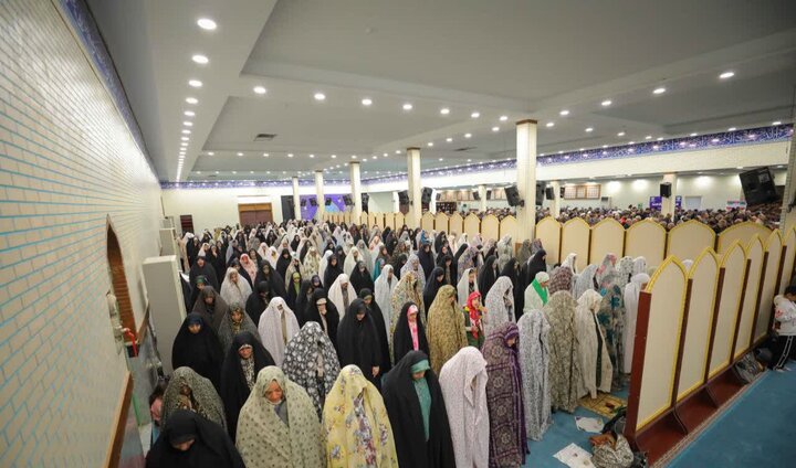 تصاویر/ نماز عبادی سیاسی جمعه در ساوجبلاغ