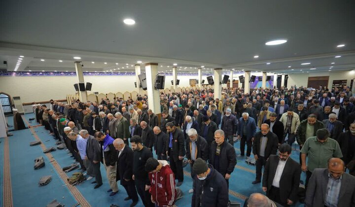 تصاویر/ نماز عبادی سیاسی جمعه در ساوجبلاغ