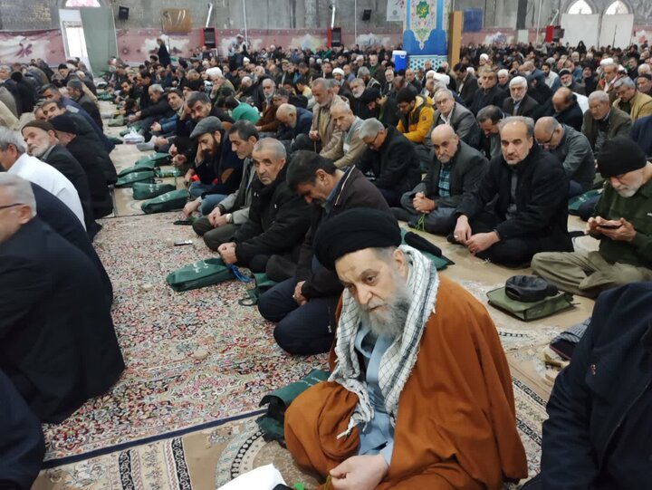 تصاویر/ نمازعبادی سیاسی جمعه کاشان