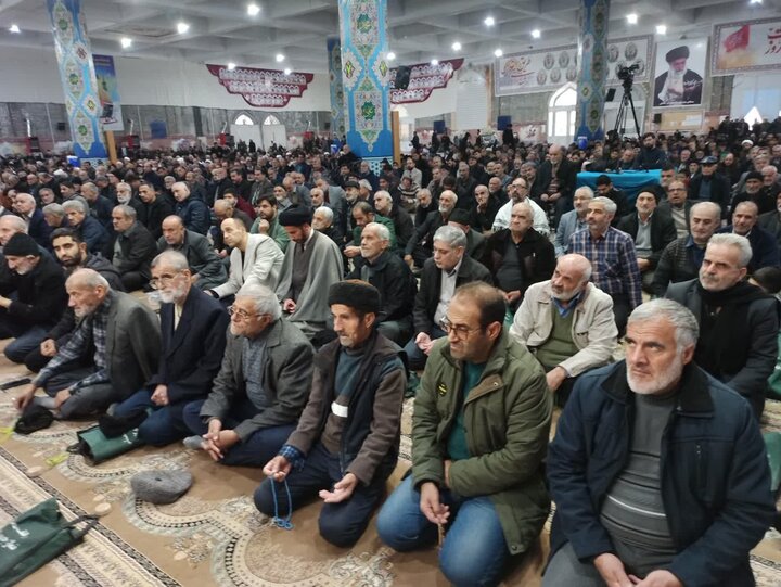 تصاویر/ نمازعبادی سیاسی جمعه کاشان