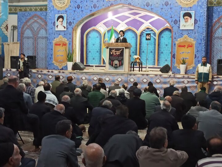 تصاویر/ نمازعبادی سیاسی جمعه کاشان