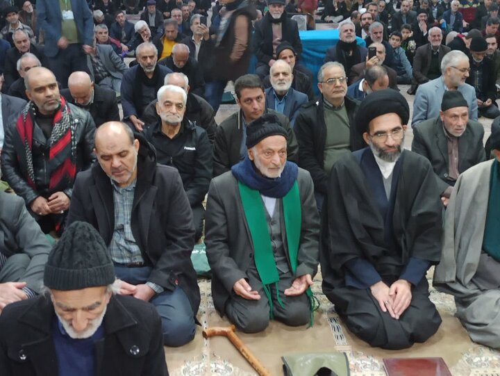 تصاویر/ نمازعبادی سیاسی جمعه کاشان