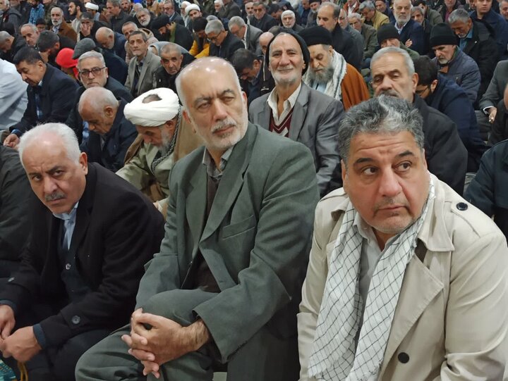 تصاویر/ نمازعبادی سیاسی جمعه کاشان