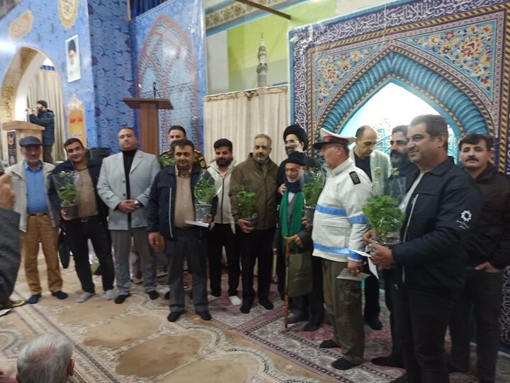 تصاویر/ نمازعبادی سیاسی جمعه کاشان