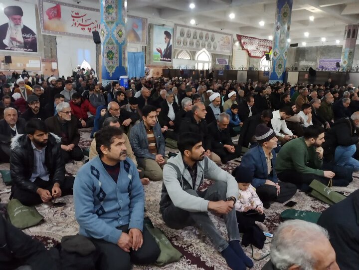 تصاویر/ نمازعبادی سیاسی جمعه کاشان