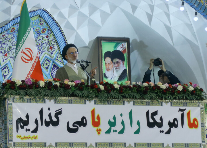 تصاویر| نماز جمعه بیرجند