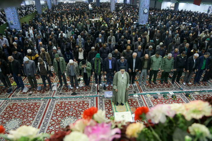 تصاویر| نماز جمعه بیرجند