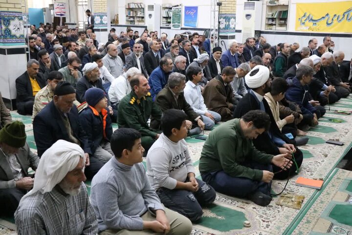 تصاویر/ اقامه نماز جمعه در شهرستان دهلران